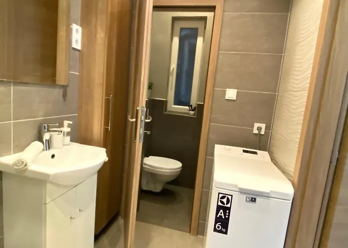 Liliom Tranquil 2-bdr בודפשט