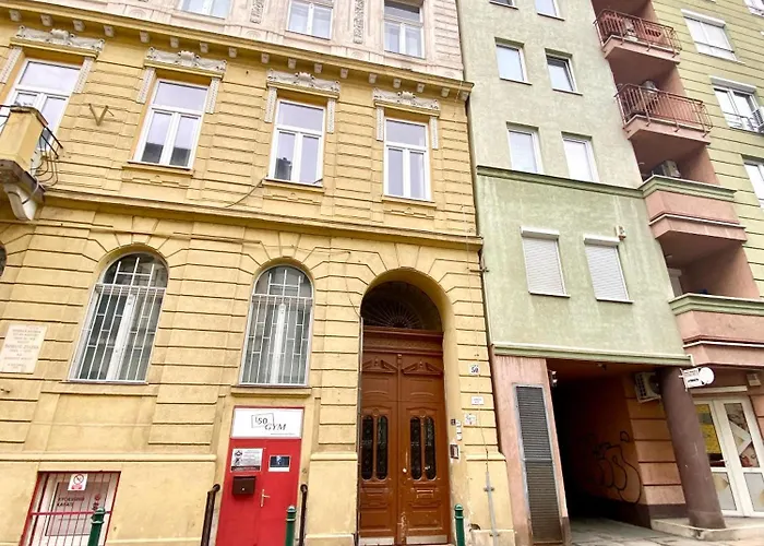 Liliom Tranquil 2-bdr Apartamento *